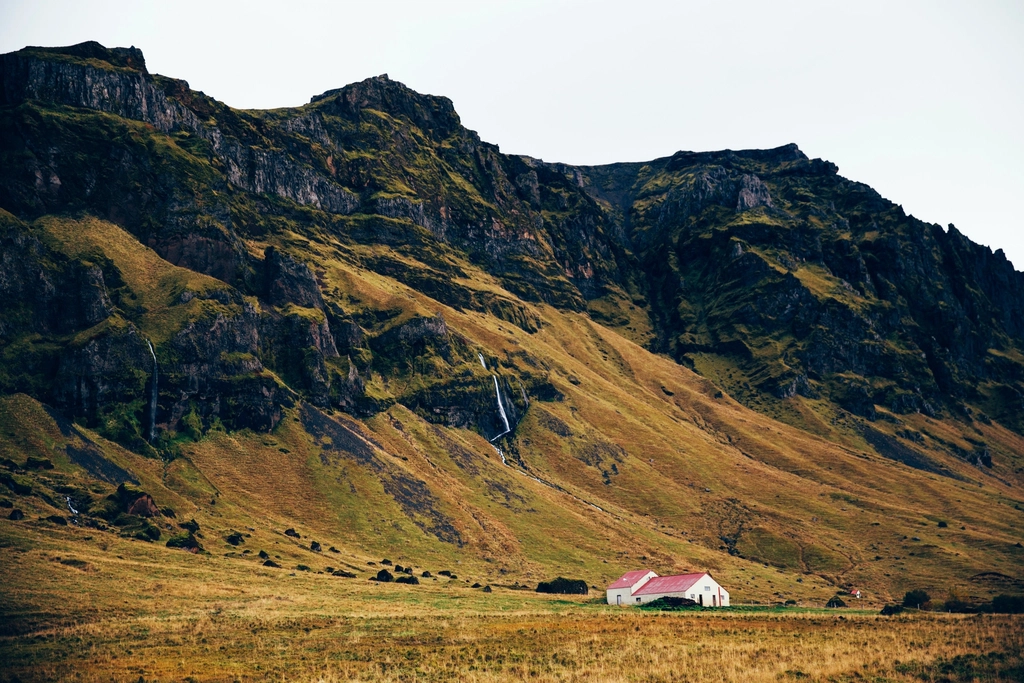 Casa rural en entorno de montana - SEO para hoteles rurales y casas rurales