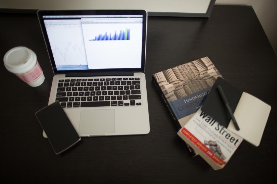 Ejemplos de gráficos y dashboards de datos — 5 dashboards útiles en Looker Studio para una PYME