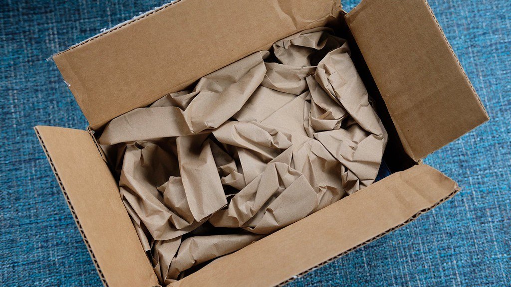 Caja de pedido de una tienda online lista para enviar - como aumentar el ticket medio de una tienda online
